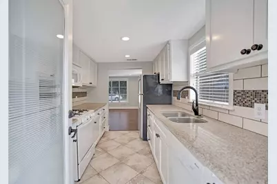 202 Fannin Street, Tomball, TX 77375 - Photo 19