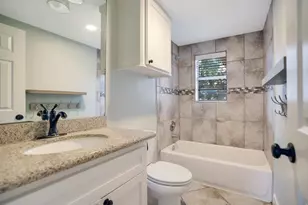 202 Fannin St, Tomball, TX 77375 - Photo 21