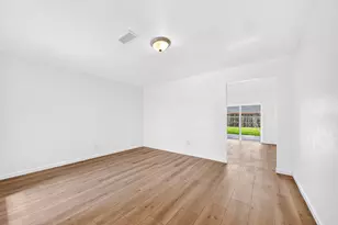 10906 Triola Ln, Houston, TX 77072 - Photo 7