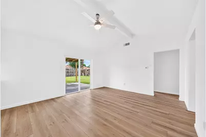 10906 Triola Lane, Houston, TX 77072 - Photo 11
