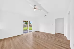 10906 Triola Ln, Houston, TX 77072 - Photo 11