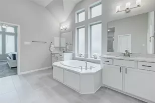 2806 Kingly Pne Trl, Conroe, TX 77385 - Photo 21