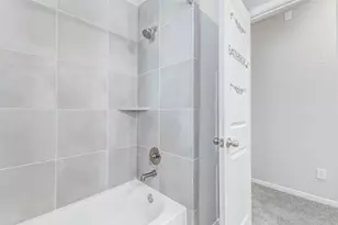 2806 Kingly Pne Trl, Conroe, TX 77385 - Photo 37