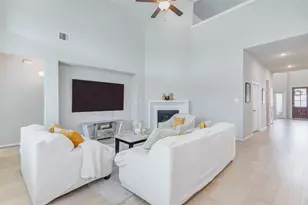 2806 Kingly Pne Trl, Conroe, TX 77385 - Photo 7