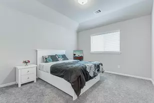 2806 Kingly Pne Trl, Conroe, TX 77385 - Photo 33