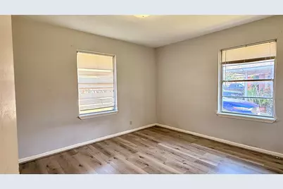 10502 Ambursen Street, Houston, TX 77034 - Photo 9