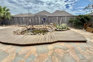 2222 W Lonesome Dove Dr, Deer Park, TX 77536 - Photo 5