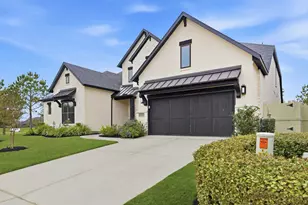 10102 S Goshawk Trl, Conroe, TX 77385 - Photo 3