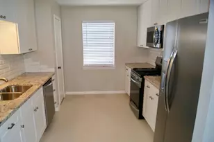 3322 Sycamore Springs Dr, Houston, TX 77339 - Photo 5