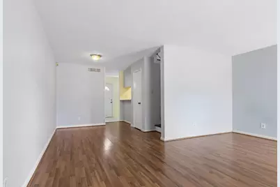 6111 Beverly Hill Street #10, Houston, TX 77057 - Photo 5