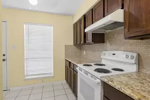 6111 Beverly Hill St, Houston, TX 77057 - Photo 9