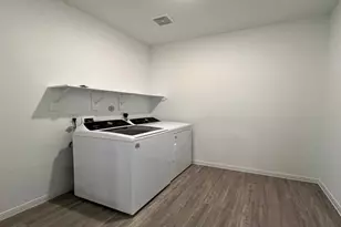 330 Shady Cedar Hl Ln, Conroe, TX 77378 - Photo 17