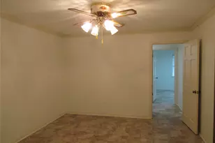 9213 Hammerly Blvd, Houston, TX 77080 - Photo 5