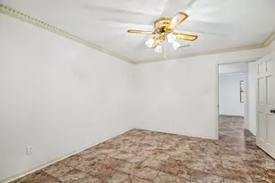 9213 Hammerly Blvd, Houston, TX 77080 - Photo 15
