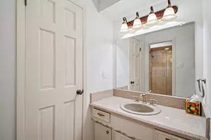 9213 Hammerly Blvd, Houston, TX 77080 - Photo 25