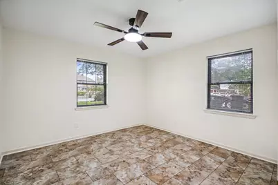 9213 Hammerly Boulevard, Houston, TX 77080 - Photo 27