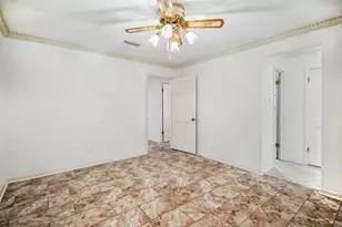 9213 Hammerly Blvd, Houston, TX 77080 - Photo 17
