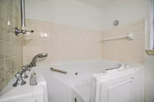 9213 Hammerly Blvd, Houston, TX 77080 - Photo 19