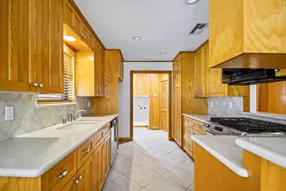9213 Hammerly Boulevard, Houston, TX 77080 - Photo 9