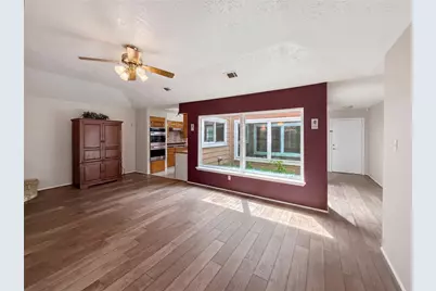 5519 Lynngate Drive, Spring, TX 77373 - Photo 5