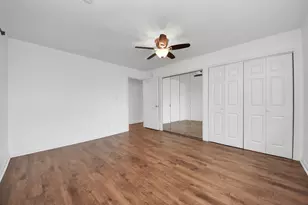 10327 Sageburrow Dr, Houston, TX 77089 - Photo 15