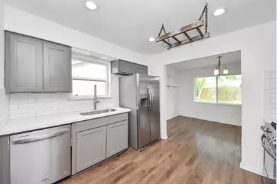 10327 Sageburrow Drive, Houston, TX 77089 - Photo 13