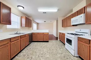 19718 Byron Meadows Dr, Katy, TX 77449 - Photo 7