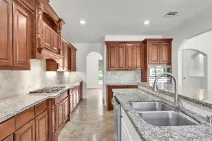 11498 Oak Springs Dr, Willis, TX 77378 - Photo 17