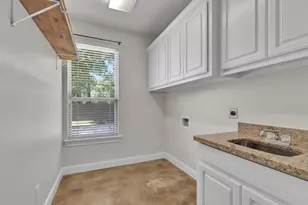 11498 Oak Springs Dr, Willis, TX 77378 - Photo 29