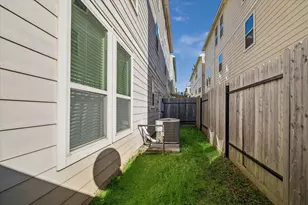 3332 Home Point Dr, Houston, TX 77091 - Photo 29