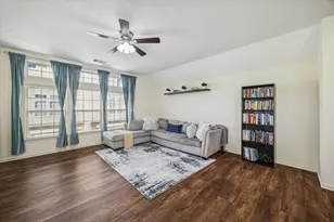 3332 Home Point Dr, Houston, TX 77091 - Photo 9