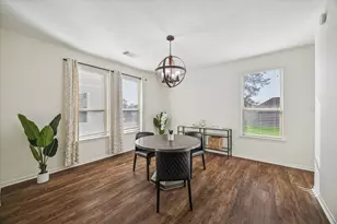 3332 Home Point Dr, Houston, TX 77091 - Photo 7