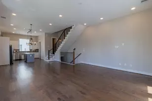 1114 W 15th 1/2 St, Houston, TX 77008 - Photo 21