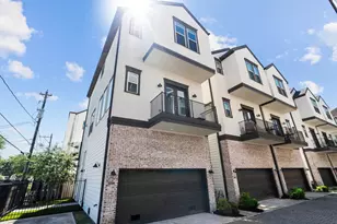 1114 W 15th 1/2 St, Houston, TX 77008 - Photo 1