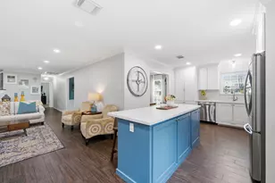 814 Forest Lake Dr, Seabrook, TX 77586 - Photo 13
