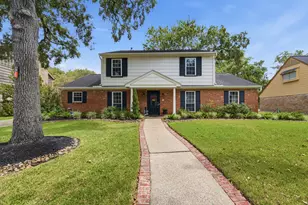 814 Forest Lake Dr, Seabrook, TX 77586 - Photo 1