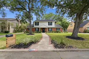 814 Forest Lake Dr, Seabrook, TX 77586 - Photo 3
