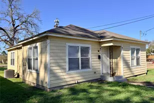 500 W Third St, Brenham, TX 77833 - Photo 1