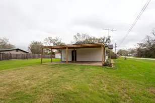 1845 Shepherd St, Hempstead, TX 77445 - Photo 13