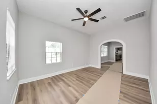 2102 Gray St, Houston, TX 77003 - Photo 21