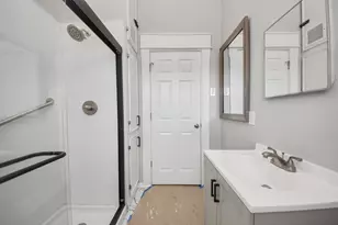 2102 Gray St, Houston, TX 77003 - Photo 7