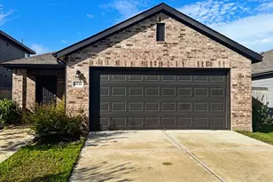 4538 Pinehurst Trce Dr, Pinehurst, TX 77362 - Photo 1