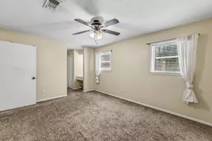 401 Woodmont, Huntsville, TX 77340 - Photo 21