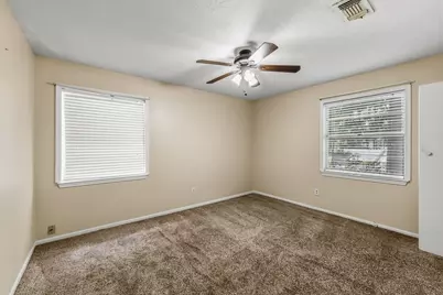 401 Woodmont, Huntsville, TX 77340 - Photo 25