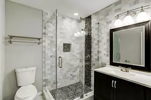 6634 Housman St, Houston, TX 77055 - Photo 9