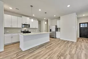 9537 Sugar Berry Dr, Conroe, TX 77385 - Photo 5