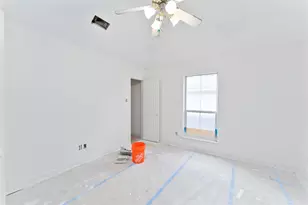 7402 Regency Pl, Spring, TX 77379 - Photo 5
