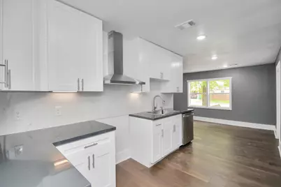 9429 Fairland Drive, Houston, TX 77051 - Photo 13