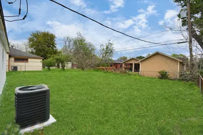 9429 Fairland Drive, Houston, TX 77051 - Photo 31