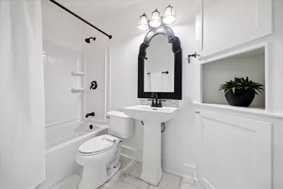 1749 Woodcrest Drive, Houston, TX 77018 - Photo 13